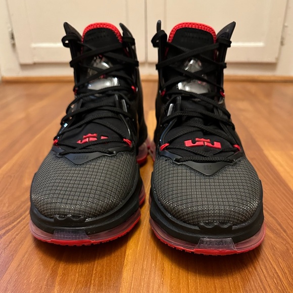 Nike LeBron 19 'Bred' CZ0203-001, Black/Red, Size US 10.5 - Picture 1 of 12